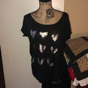 American Eagle Short sleeved top with hearts ♥️